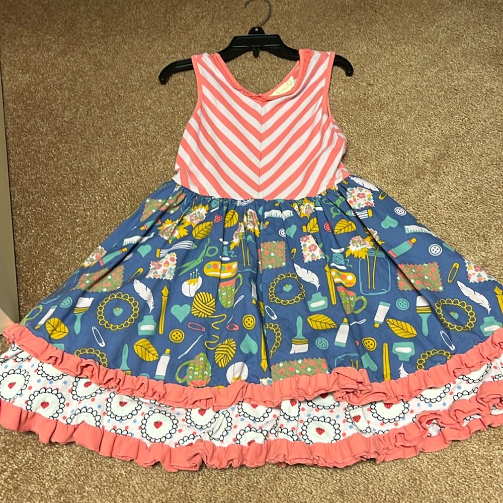 Matilda, Jane dress